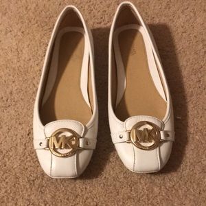 Michael Kors Authentic Fulton Moc Flats White-size 8-new with defects